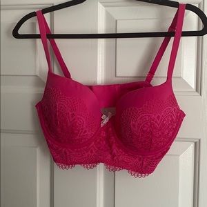 Victoria’s Secret Demi-Buste Pink Bra 36D